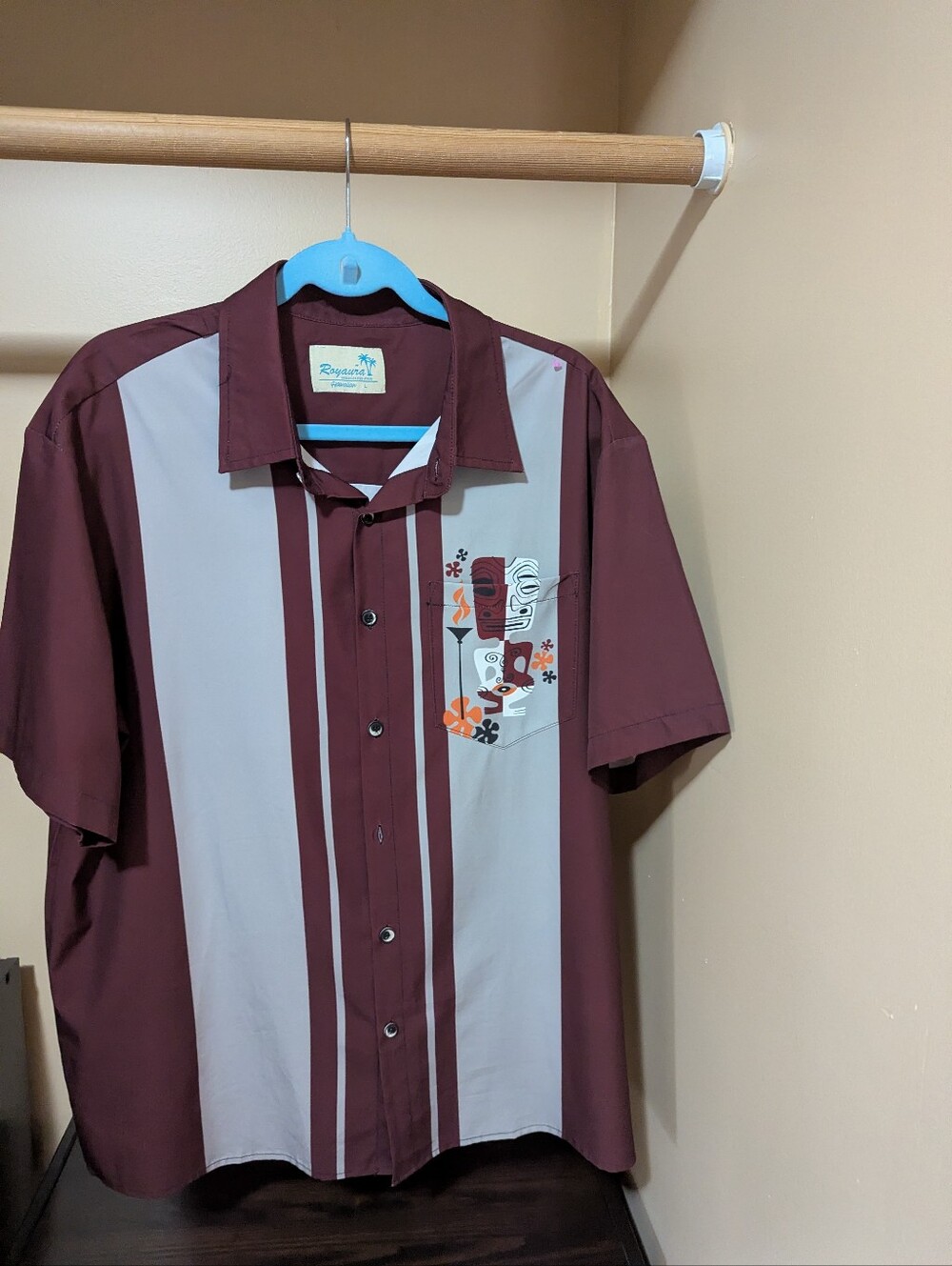 Royaura Hawaiian Retro Tiki Shirt - Maroon and Light Gray